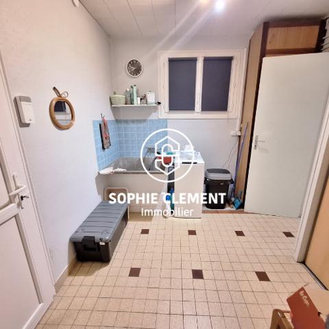 Beauvais (60000) ** L'AUDACIEUSE **