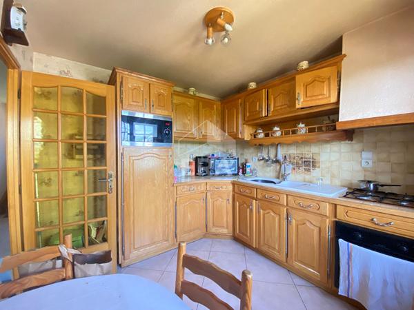 Maison à vendre TREPIED, 3 chambres, 1 sous-sol et garages