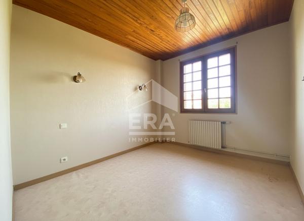 Maison à vendre TREPIED, 3 chambres, 1 sous-sol et garages
