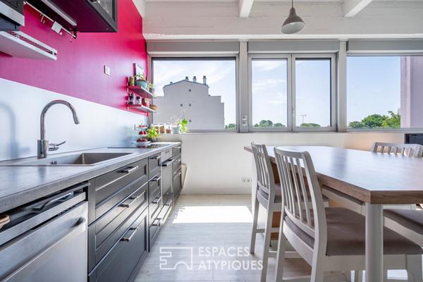 Dernier étage avec rooftop et vue époustouflante