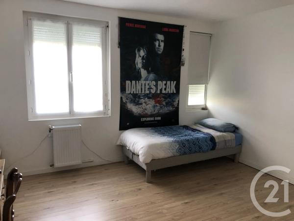 Maison à vendre  5 pièces - 83 m 2   SAINTES  - 17