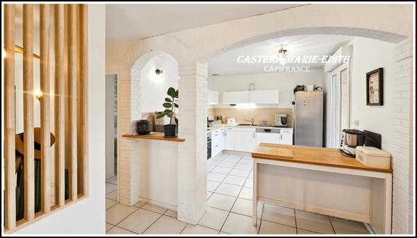 Maison PLAIN-PIED 110,23 M² - 6 pièces - 3 chambres + Mezzanine -Garage - Piscine neuve - PARCELLE 949 M² SEGOUFIELLE (32)
