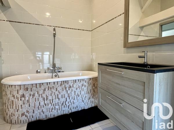 House for sale 4 rooms 156 m² Availles-en-Châtellerault