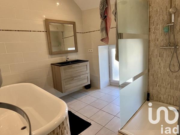 House for sale 4 rooms 156 m² Availles-en-Châtellerault