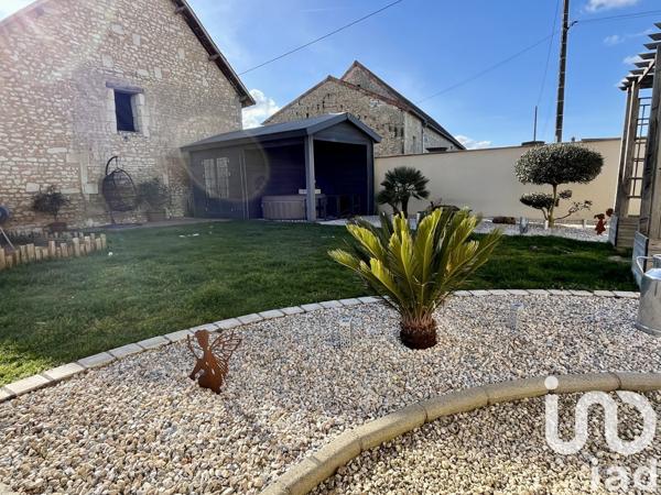 House for sale 4 rooms 156 m² Availles-en-Châtellerault