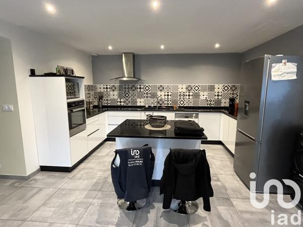 House for sale 4 rooms 156 m² Availles-en-Châtellerault