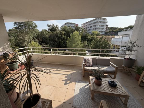 – Appartement T3 de 60,90 m² + Loggia 16,20 m²