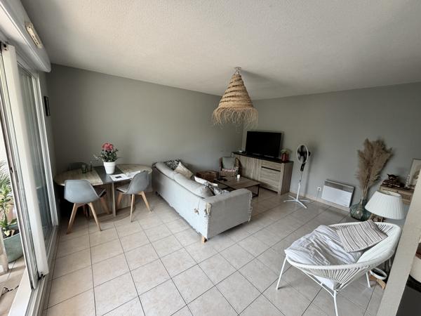 – Appartement T3 de 60,90 m² + Loggia 16,20 m²