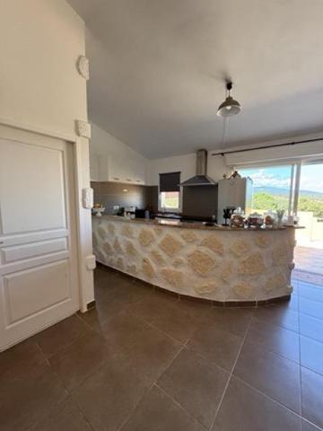 Vente / Maison mitoyenne à Sari-Solenzara (20145)
