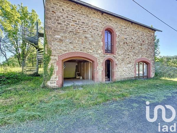 Maison 7 pièces de 155 m² à Chamboulive (19450)