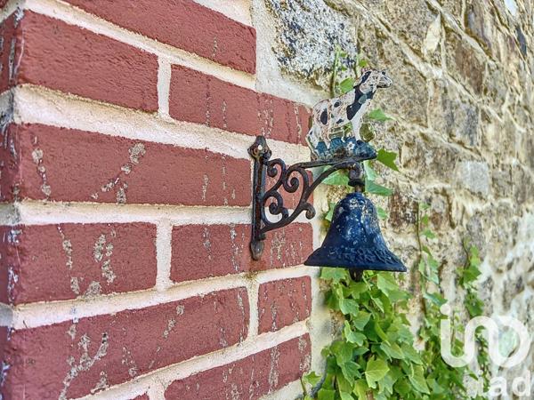 Maison 7 pièces de 155 m² à Chamboulive (19450)