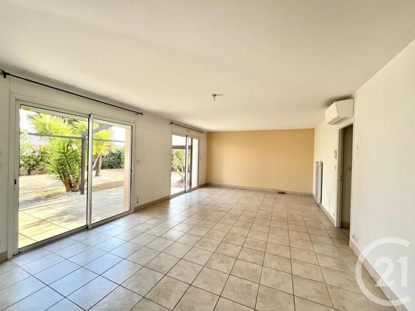 Maison à vendre  4 pièces - 91,58 m 2   LE FENOUILLER  - 85