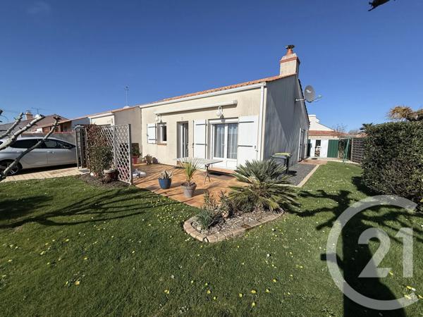 Maison à vendre  4 pièces - 91,58 m 2   LE FENOUILLER  - 85