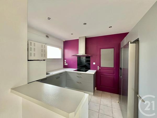 Maison à vendre  4 pièces - 91,58 m 2   LE FENOUILLER  - 85