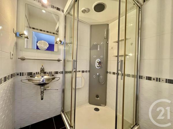 Maison à vendre  4 pièces - 91,58 m 2   LE FENOUILLER  - 85