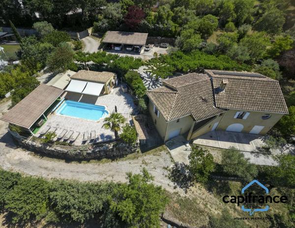 Maison à vendre 7 pièces SOLLIES TOUCAS (83)