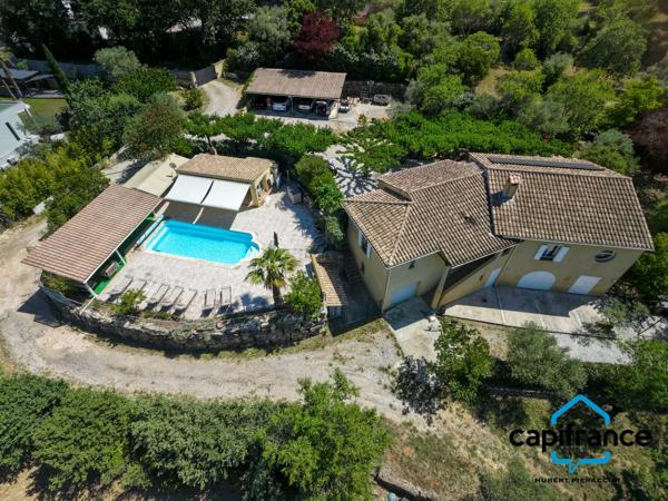 Maison à vendre 7 pièces SOLLIES TOUCAS (83)
