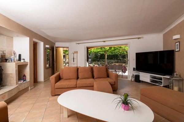 Maison à vendre 7 pièces SOLLIES TOUCAS (83)