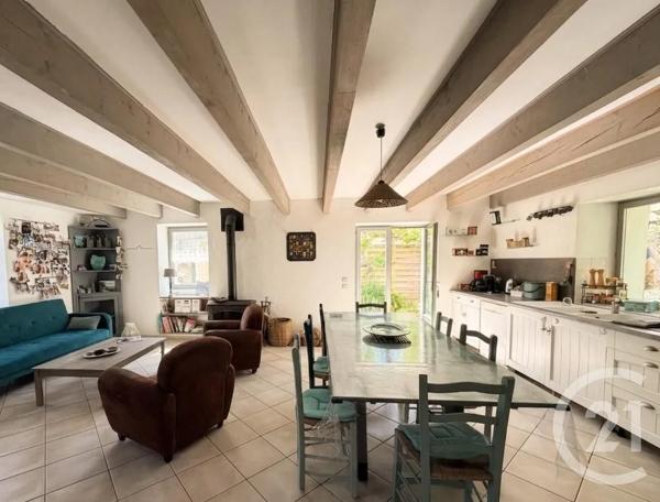 Maison à vendre  5 pièces - 124,81 m 2   PORNIC  - 44