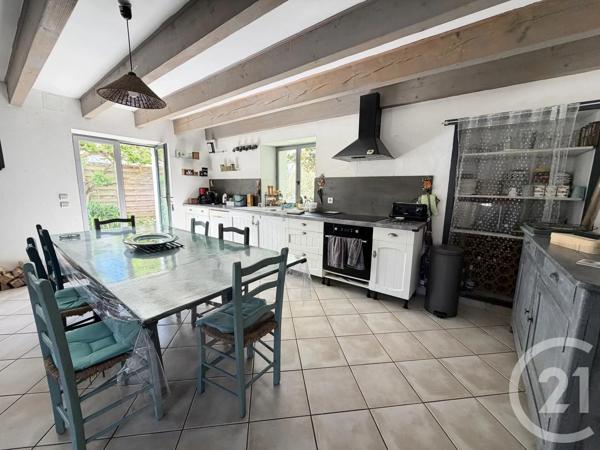 Maison à vendre  5 pièces - 124,81 m 2   PORNIC  - 44
