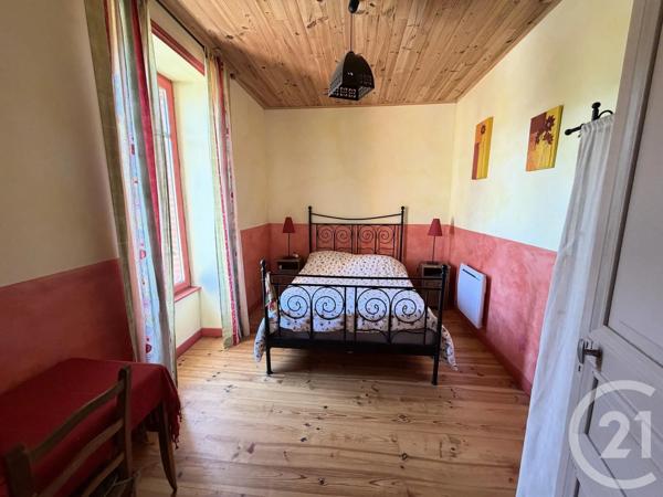 Maison à vendre  5 pièces - 124,81 m 2   PORNIC  - 44