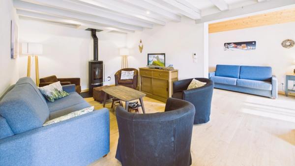 Haute Savoie (74), à vendre SAMOENS - Domaine skiable Grand Massif - Appartement T4 93 m²