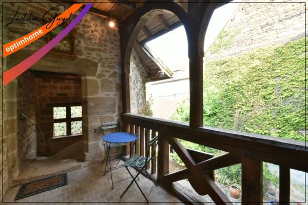 Maison de caractère « Maison du Pèlerin » avec vue sur la prieurale et jardin arboré – Souvigny (03210)