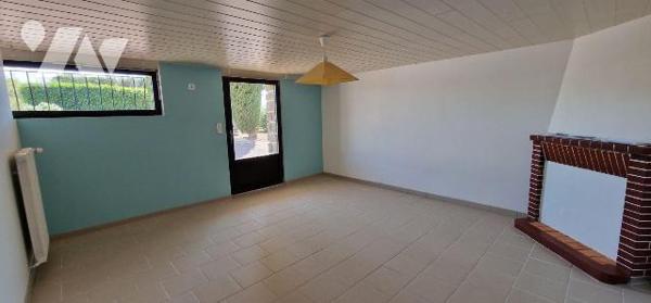 Maison à vendre à Saint-Jacques-de-Thouars (79100) en Deux-Sèvres (79)

À Saint-Jacques-de-Th...