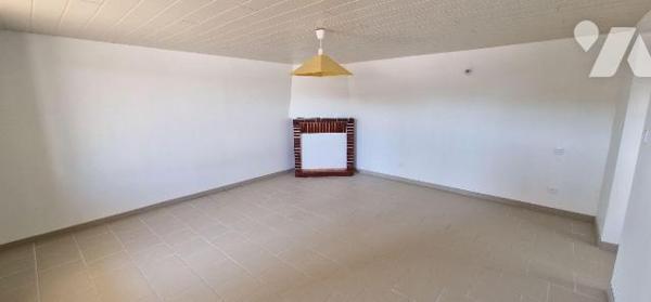 Maison à vendre à Saint-Jacques-de-Thouars (79100) en Deux-Sèvres (79)

À Saint-Jacques-de-Th...