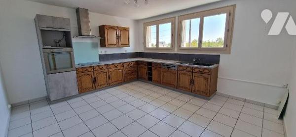Maison à vendre à Saint-Jacques-de-Thouars (79100) en Deux-Sèvres (79)

À Saint-Jacques-de-Th...