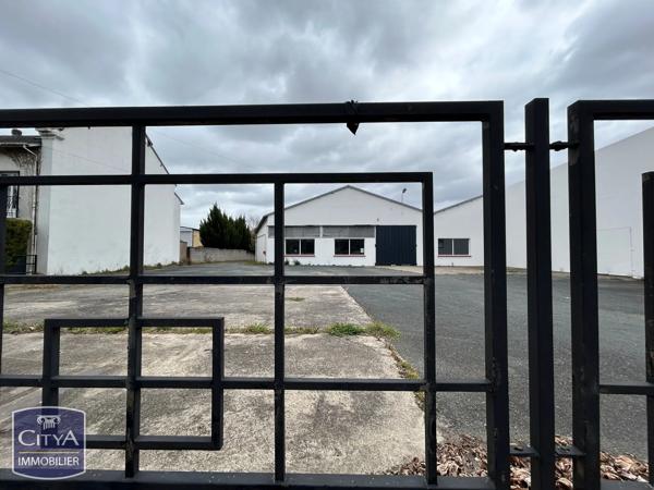 Local professionnel à vendre 1603m² Châteauroux (36000)