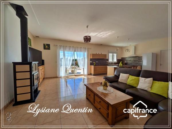 PROCHE NARBONNE, MAGNIFIQUE VILLA DE PLAIN-PIED D'ENVIRON 134 M² AVEC GARAGE DE 40M²