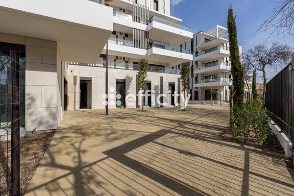 Local Commercial - 398 m²