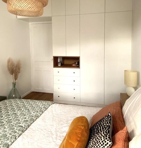 Appartement rénové à vendre VIEUX PUTEAUX (92)