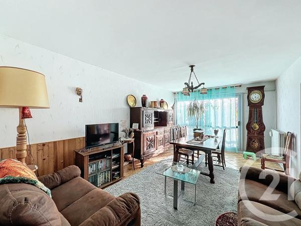 Appartement F5 à vendre  5 pièces - 93,21 m 2   CLERMONT FERRAND  - 63