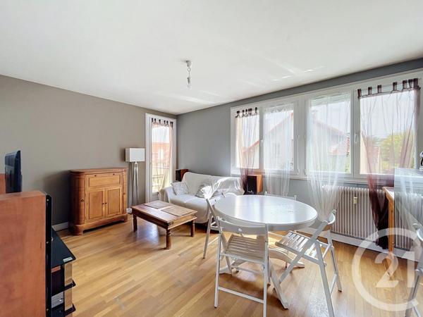 Appartement F5 à vendre  5 pièces - 93,21 m 2   CLERMONT FERRAND  - 63