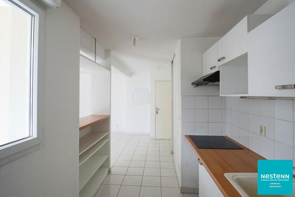 Appartement Bordeaux 2 pièces 51 m² avec Loggia et Parking