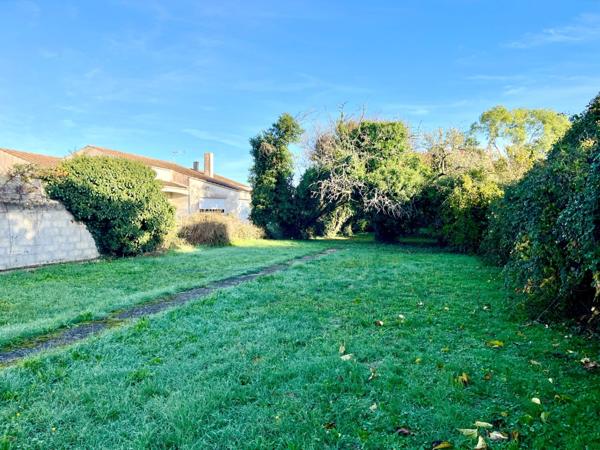 Terrain VIABILISÉ proche de La Rochelle et des plages