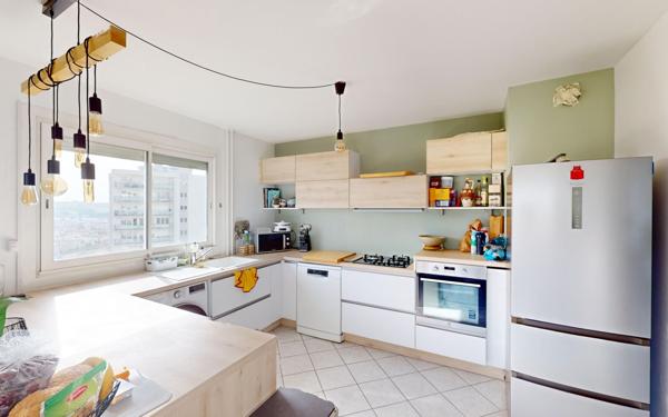 Appartement à vendre    4 pièces • 80,76 m2 Lyon 9