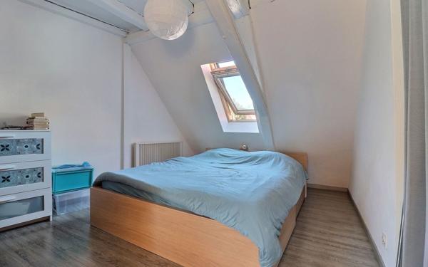 Appartement à vendre    3 pièces • 120 m2 Erstein