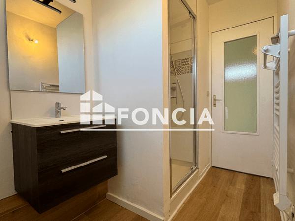 Location Maison 4 pièces 77 m² - 52 RUE DES TISSERANDS Allonnes 72700