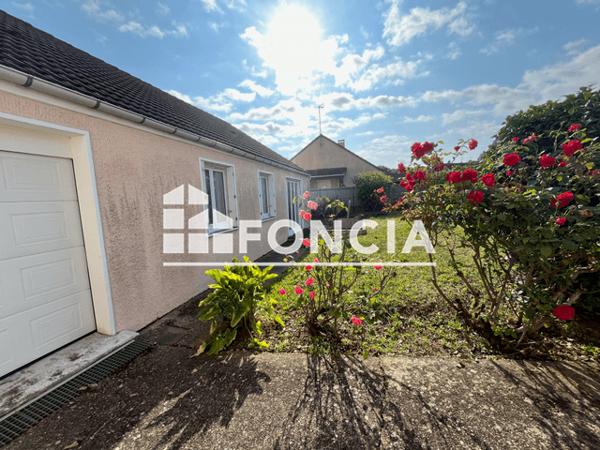 Location Maison 4 pièces 77 m² - 52 RUE DES TISSERANDS Allonnes 72700