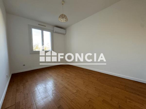 Location Maison 4 pièces 77 m² - 52 RUE DES TISSERANDS Allonnes 72700