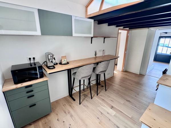 Appartement
         3 pièces
        - 64 m² 299 000 € *