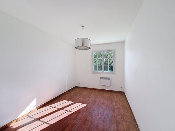 Maison Vivy 4 pièce(s) 108.07 m2