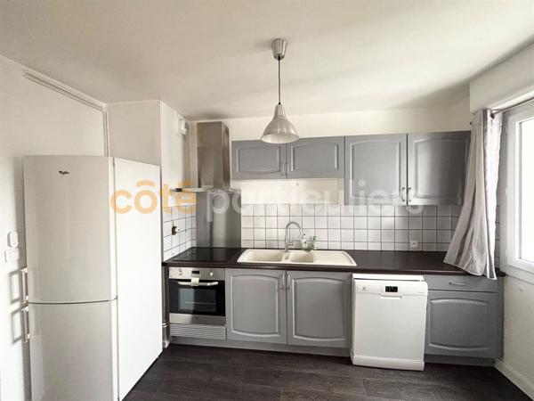 Location
                Appartement81,11 m² - 3 Pièces -
                    CLERMONT FERRAND (63000)