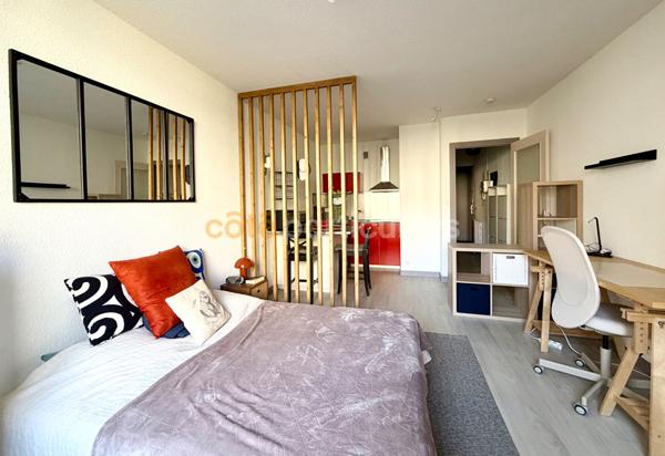 Location
                Appartement81,11 m² - 3 Pièces -
                    CLERMONT FERRAND (63000)