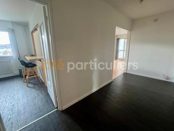 Location
                Appartement81,11 m² - 3 Pièces -
                    CLERMONT FERRAND (63000)