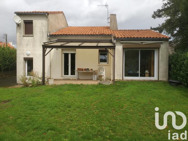 Maison à vendre 4 pièces 123 m² Saint-Pierre-du-Chemin