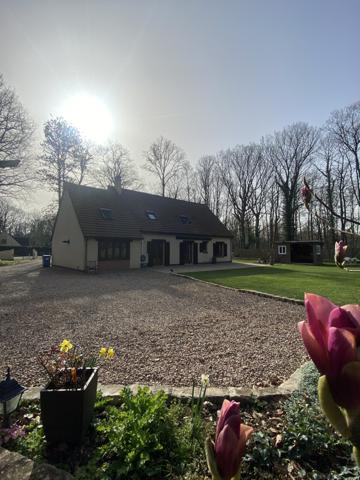 Houdan (78550) Propriété 6 pièces de 220m² sur 3790m² clos dans un secteur recherché